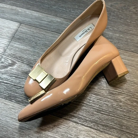 LK Bennett Beige Heels with Gold Bow - Picture 3 of 9